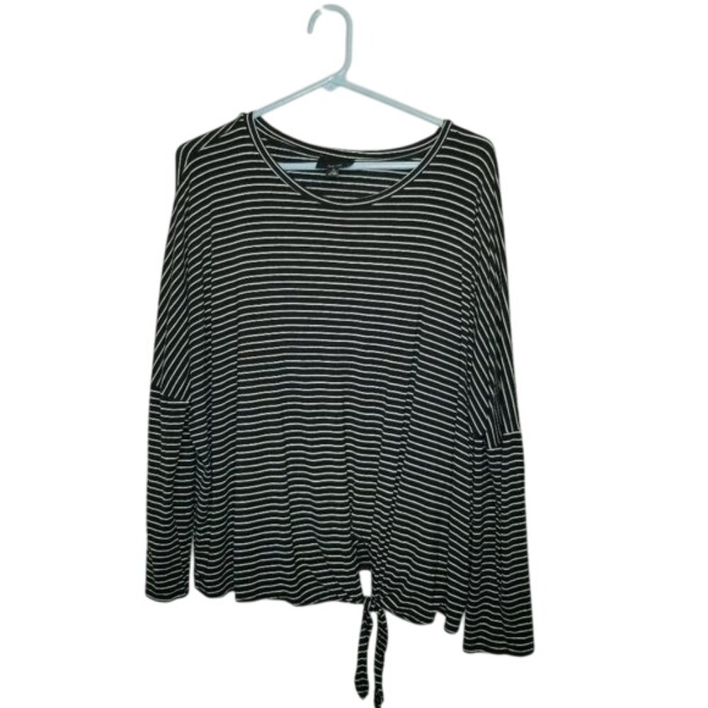 Lumiere Size‎ M Striped Black & White Long Sleeve Top Tie Hem Casual Basic Boxy